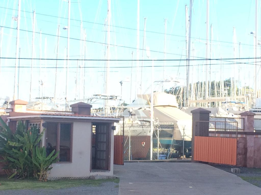 Cool Premier Apts. - Airport/Sgu Blow Hole Exterior foto